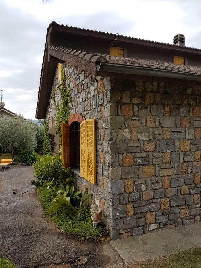 Villa Fior Di Lavanda Cisano sul Neva Eksteriør billede