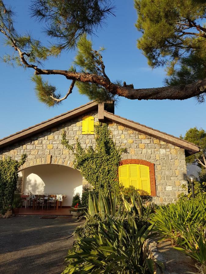 Villa Fior Di Lavanda Cisano sul Neva Eksteriør billede